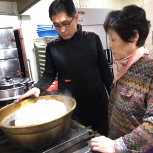 &#39;생활의 달인&#39; 간장 떡볶이 맛집..개운함+매콤함 &#39;일품&#39;