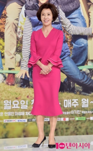 [TEN PHOTO]이종남 &#39;핑크빛 미소&#39;
