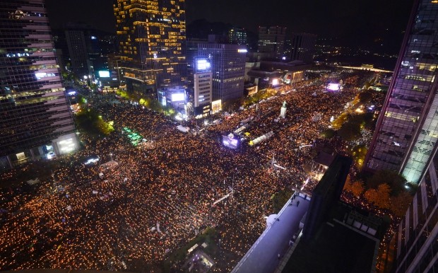 불켜진 '100만 시민 촛불'…광우병 촛불집회 이후 최다 인파 운집