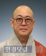 동국대 법인사무처장에 임명된 성효스님.