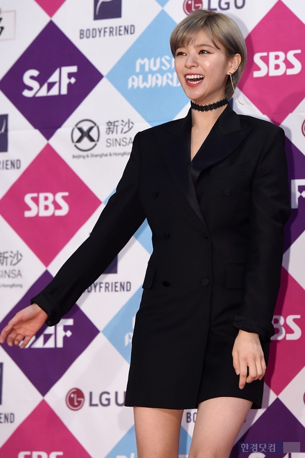 [HEI포토] 트와이스 정연, '환하게 웃는 모습이 사랑스러워~' (SBS 가요대전)