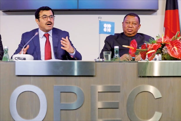 OPEC, 석유 생산량 줄인다…우리 경제 어떤 영향 미칠까?