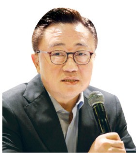 [단독] 사장단회의 참석한 고동진, '갤노트7 리콜' 딛고 유임되나