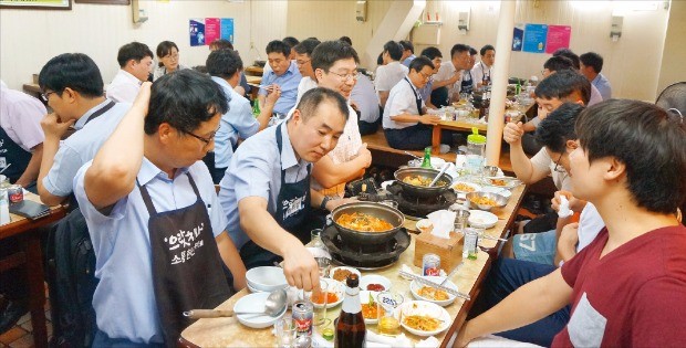 [대한민국 일하기 좋은 100대 기업] "직원들의 신뢰받아야 일하기 좋은 일터"…신한은행·현대해상, 신뢰경영대상 수상