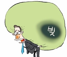  대출금리 뛰고 손님은 줄고…570만 자영업자 '빚폭탄' 째깍째깍