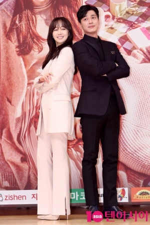 [TEN PHOTO] 김민서-이인 &#39;잘 어울리는 커플&#39;