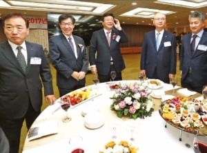 철강업계 신년인사회…"올해도 구조조정 지속"