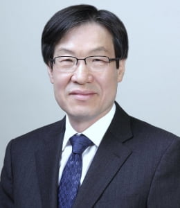 권오준 포스코 회장 연임 성공