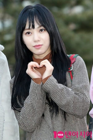 [TEN PHOTO] AOA 민아 &#39;햇살 같은 미모&#39;