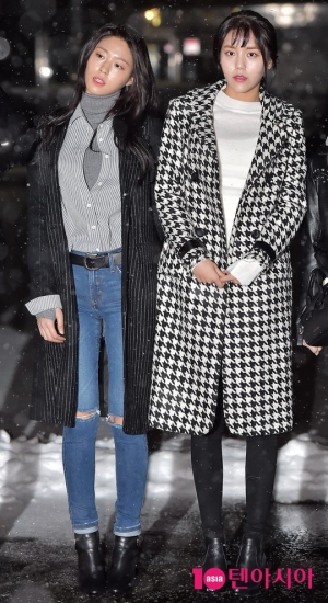 [TEN PHOTO]AOA 설현-혜정 &#39;코트 하나로 극과극 패션