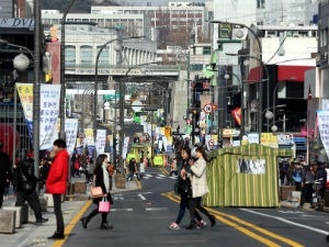  연대 앞 문화발전소·이대 패션거리…'신촌 스타일' 되살린다