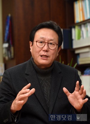 송창선 교수는 AI의 판데믹이나 인체 감염가능성에 대해선 