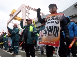 이번엔 울산…지자체·노조에 멍드는 현대중공업