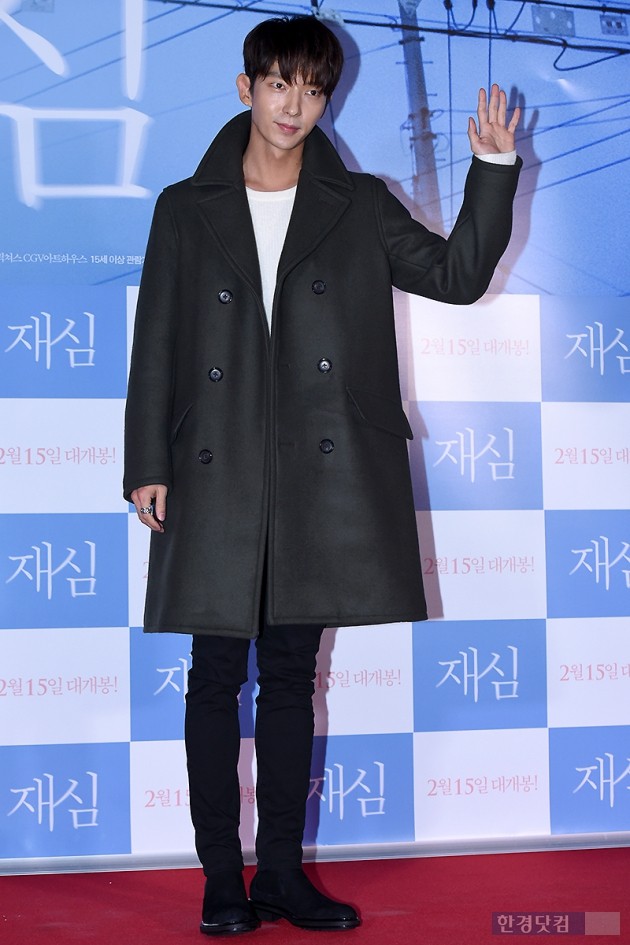 [HEI포토] 이준기, '손만 들어도 화보가 되는 이배우'