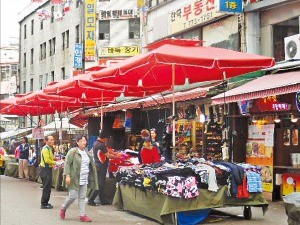 남대문시장도 명동처럼 '노점 실명제'