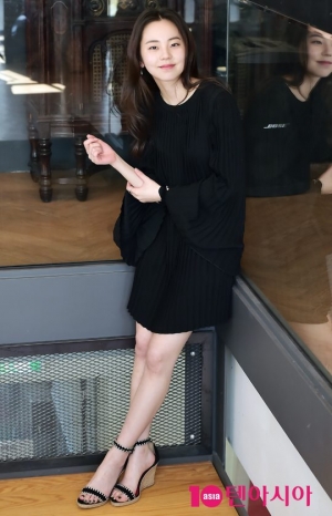[TEN PHOTO]안소희 &#39;극세사 각선미 자랑하며&#39;