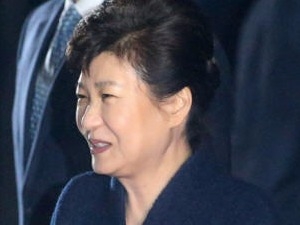 검찰 "박근혜 전 대통령 21일 나와 조사받으라" 소환 통보