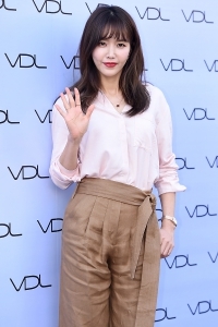  채정안, '감탄 절로나는 눈부신 미모'