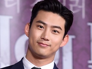 '시간위의 집' 임대웅 감독 "옥택연 캐스팅 이유? 강동원보다 멋져"