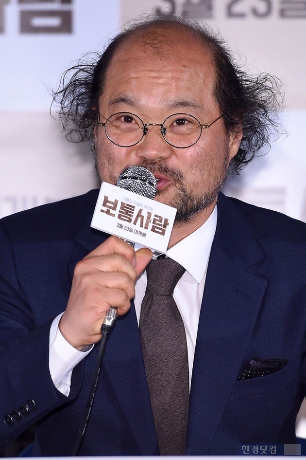 [HEI포토] 김상호, '안경쓰고 멋지게~'