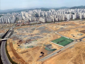 LH-교육청, 학교용지 부담 갈등 지속에…주택협회 "10만가구 분양 멈춰…조속 해결을"