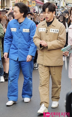 [단독][TEN PHOTO]조재룡-김민석 &#39;홍대에서 시청율 공약 이행완료&#39;