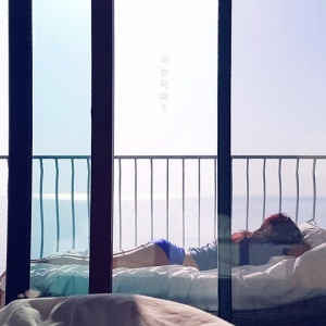 가수 솔비가 온다… 오늘(29일) 선공개곡 &#39;너는 어때&#39; 발표