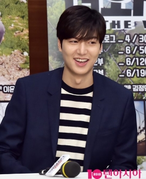 [TEN PHOTO]이민호 &#39;재능기부로 프리젠터 참석&#39;