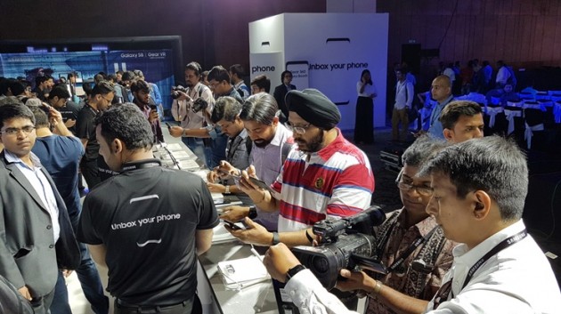 삼성전자, '갤럭시S8 시리즈' 인도 출시
