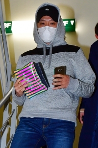  박유천, '결혼발표 후 퇴근'