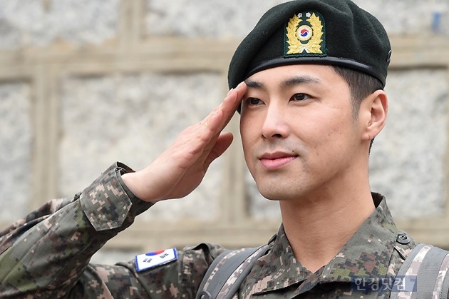 [HEI포토] 유노윤호, '눈빛이 살아있네~'