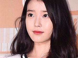 아이유, 지나친 성희롱에 '몸살'…"고소하면 영광?"