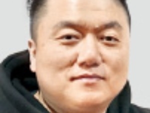 "한류 콘텐츠 해외서 제 값 받도록 하겠다"