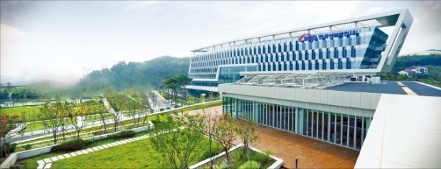 [에너지 공기업이 뛴다] 국내 첫 사이클론 집진기 도입…서부발전, 미세먼지 감축사업 성과