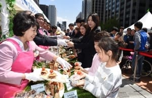 오리데이..."오리고기 많이 드세요!"