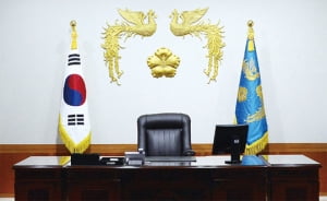 위기의 한국, '경제 대통령'이 필요하다