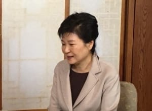 박근혜 전 대통령 법정 출석 모습, 언론에 공개한다