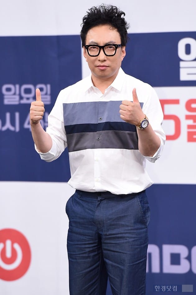 [HEI포토] 박명수, '눈에 힘주고 엄지척~'