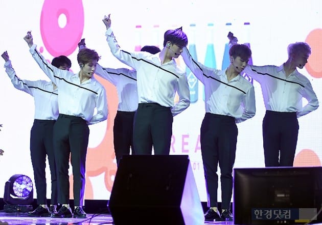 [HEI포토] 아스트로, '남성미 넘치는 모습~'