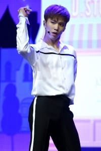  아스트로 라키, '강렬한 눈빛 카리스마~'