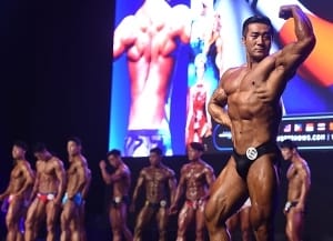  '운동으로 만든 우람한 근육' (2017 WBFF 코리아)