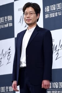  유재명, '천의 얼굴을 소유한 배우'