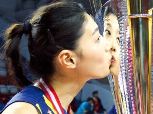 '배구여제' 김연경, 터키리그 우승 입맞춤