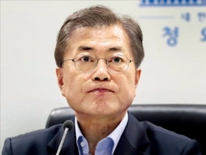 문재인, 대북 정책 '시험대'…"북한 태도변화 없으면 대화 불가" 재차 경고