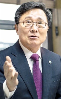 [4차 산업혁명 르네상스 부산] "빅데이터 읽어내고 아이디어 창출해내는, 문제해결 능력 뛰어난 창의적 인재 육성"