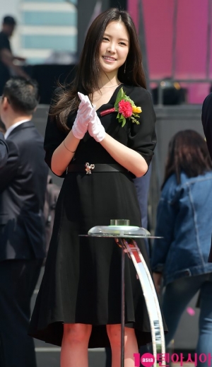 [TEN PHOTO]손나은 &#39;씨페스티벌 개막식 참석&#39;