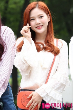 [TEN PHOTO] 오마이걸 효정 &#39;시선 강탈 미모&#39;