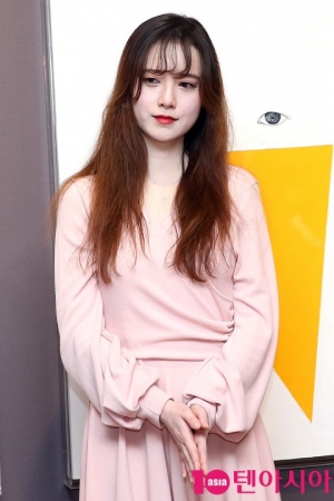 [TEN PHOTO] 구혜선 &#39;인형이 따로 없네&#39;