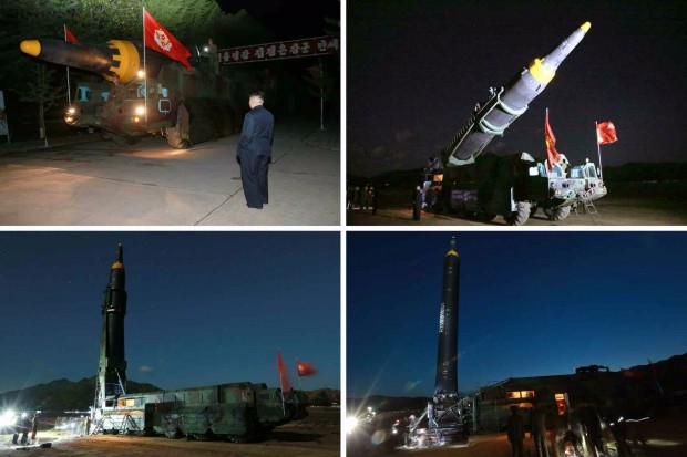 북한 신형IRBM '화성-12', 열병식서 공개됐던 ICBM급 미사일