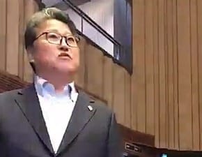 조원진, "정권 잡자마자 날치기…니들끼리 잘 해 봐라" 국회서 고성